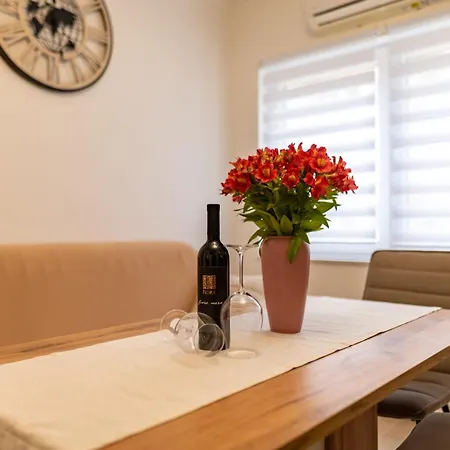 Any - 3 Bedrooms, Free Wifi, Old Town Zadar