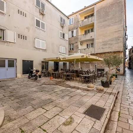 Apartment Any - 3 Bedrooms, Free Wifi, Old Town